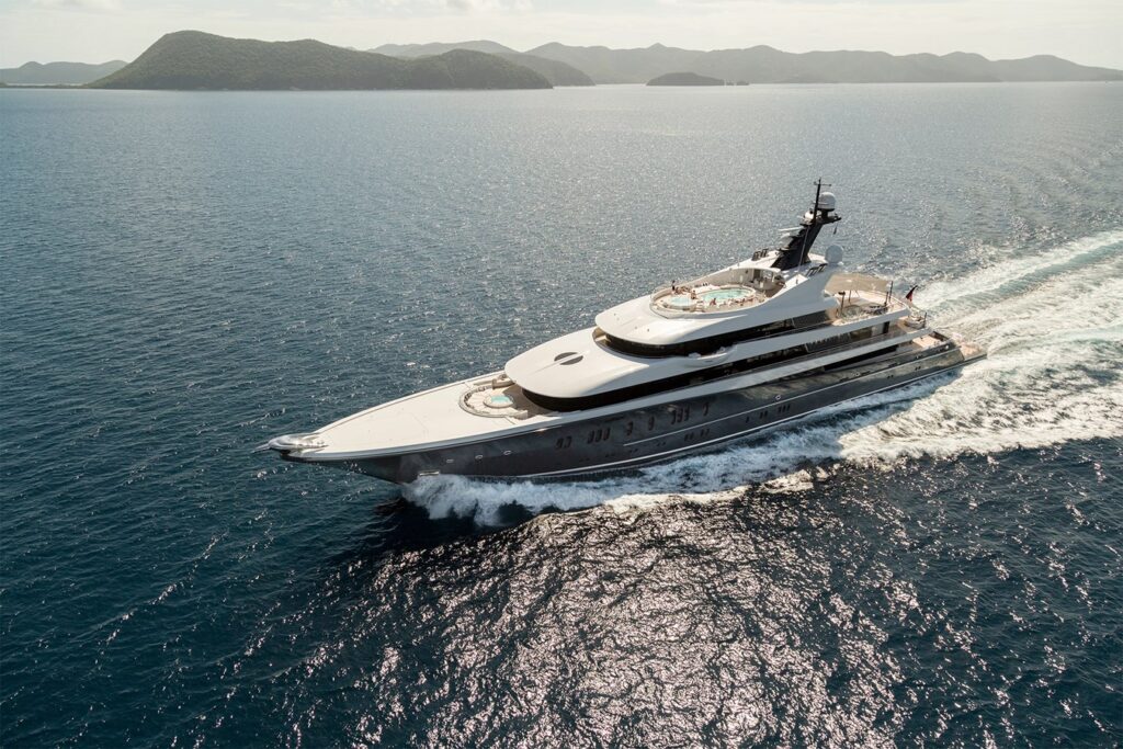 Buy Luxury Yacht In Dubai